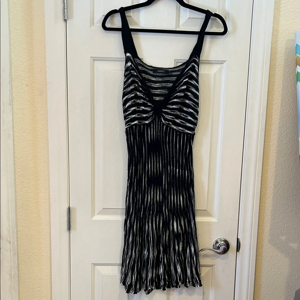 Arden B Black and White Striped Knitted Mini Dress - Picture 2 of 4